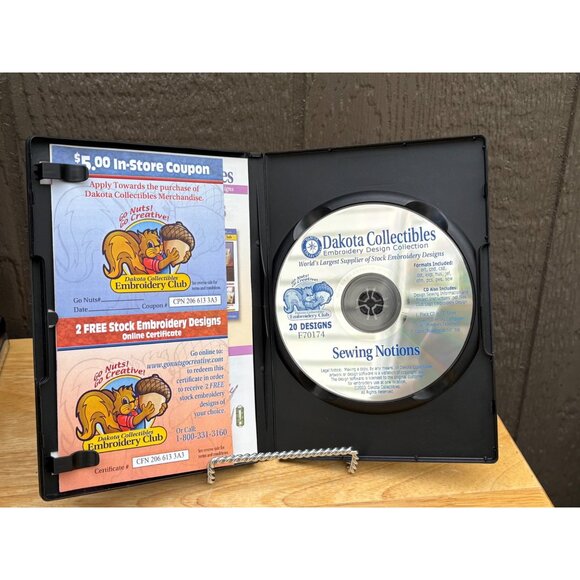 Dakota Collectibles Embroidery Club CD Sewing Notions 4X4 Field Designs Machine - Picture 4 of 4